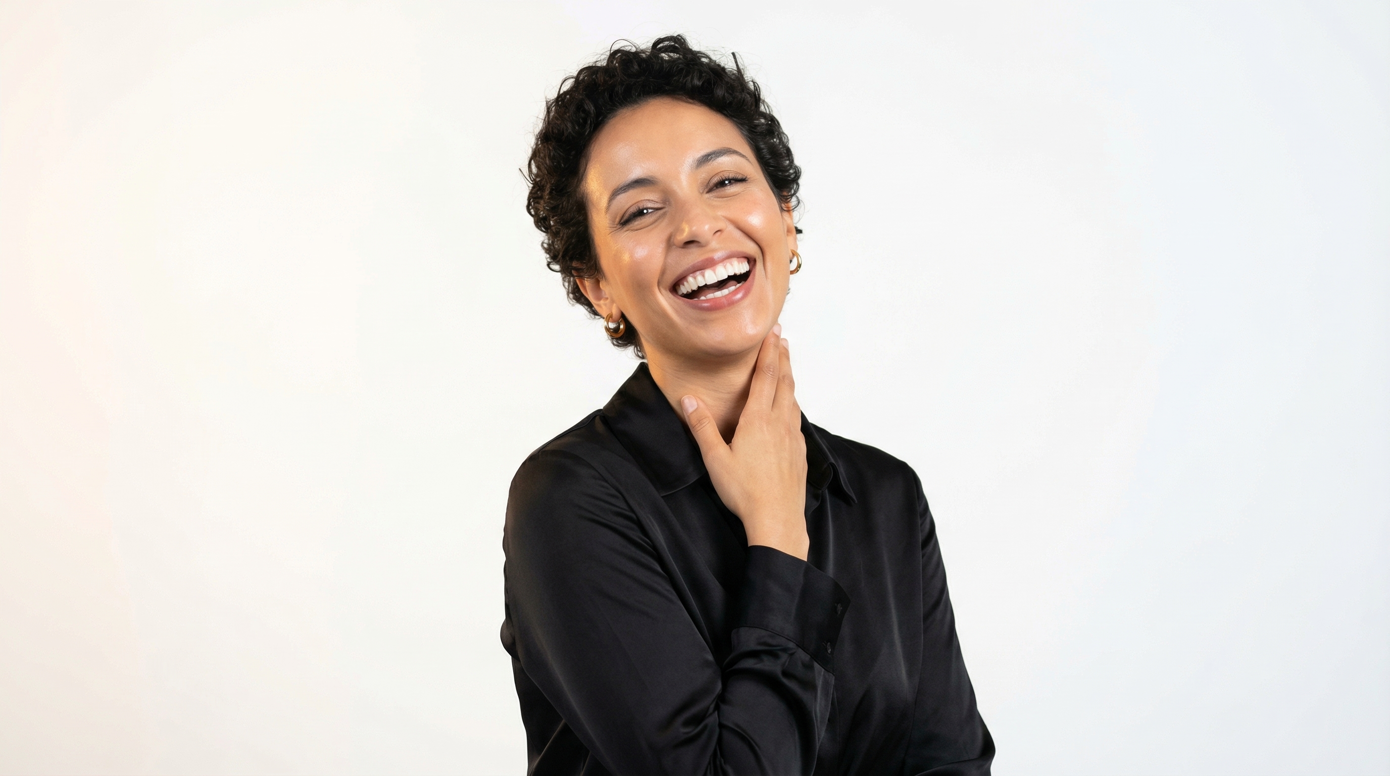Patiente souriante au Cabinet Dentaire Docteur Tazi Bouchra, Casablanca